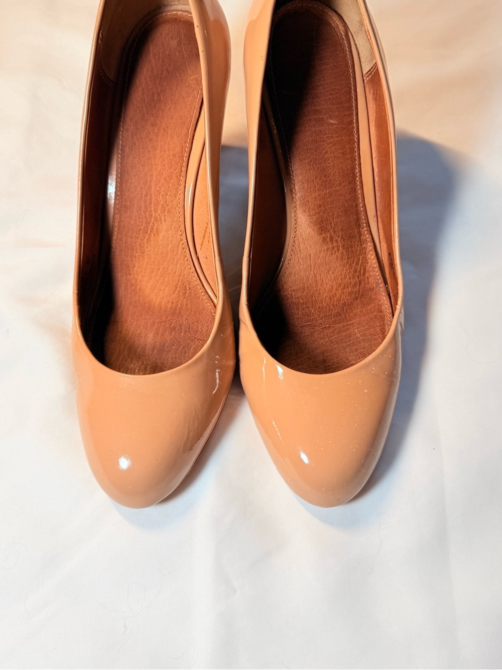 Coach Nude Patent Leather Rileigh Wedge Pumps Round Toe Heels Size 8 B